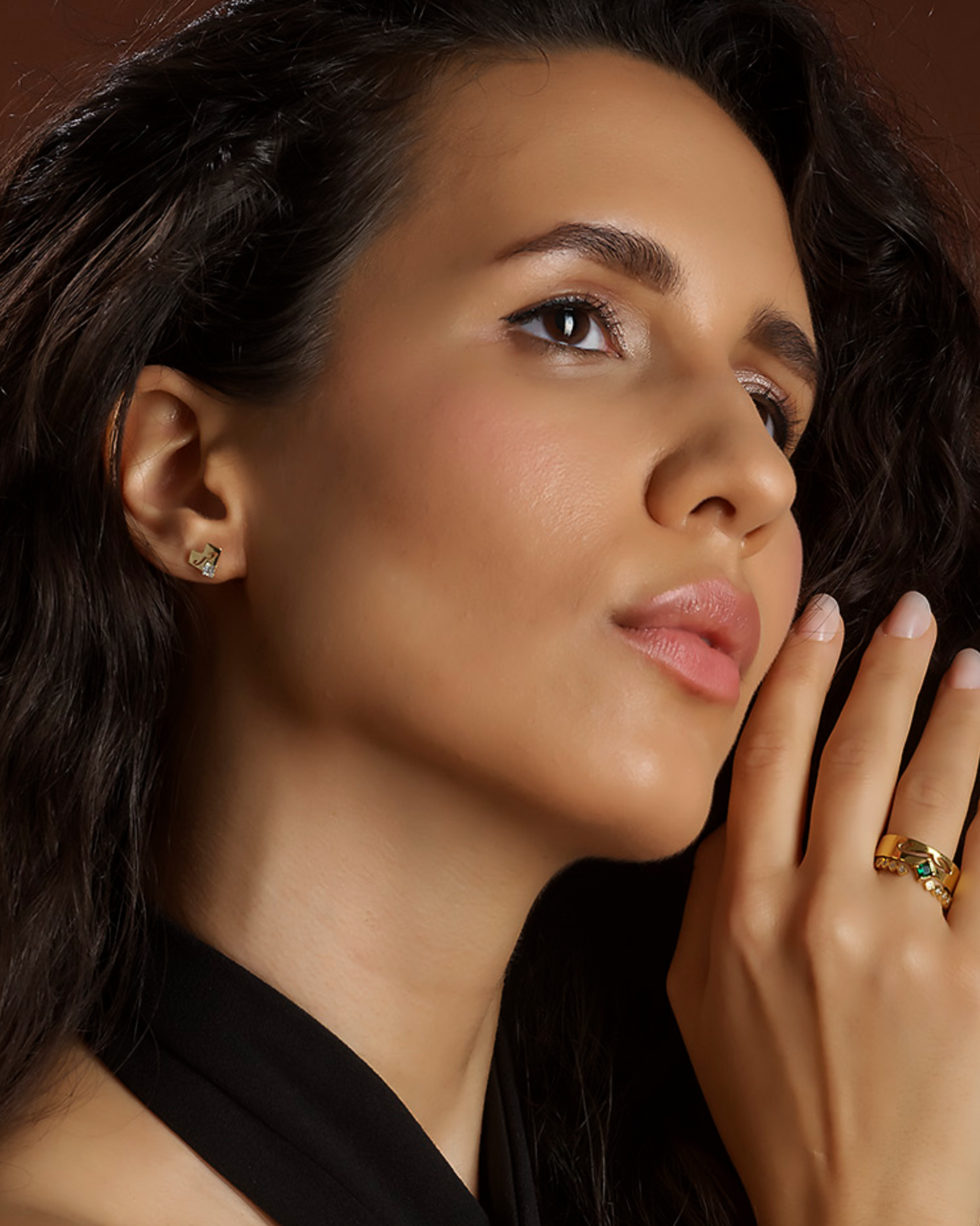 Hubb/Love Diamond Heart Stud Earrings